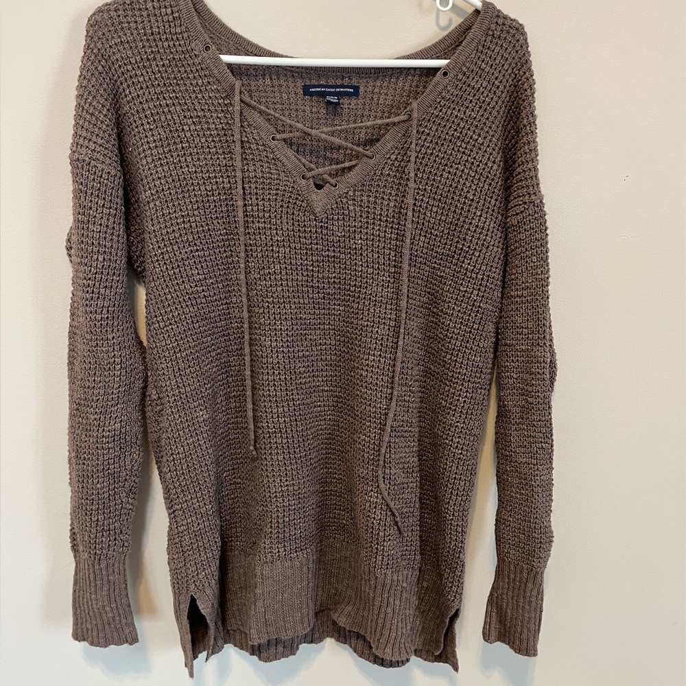 American Eagle front tie sweater
